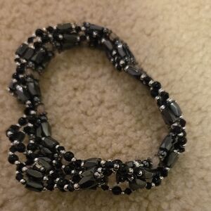 Magnetic Elegant Black Beaded Necklace